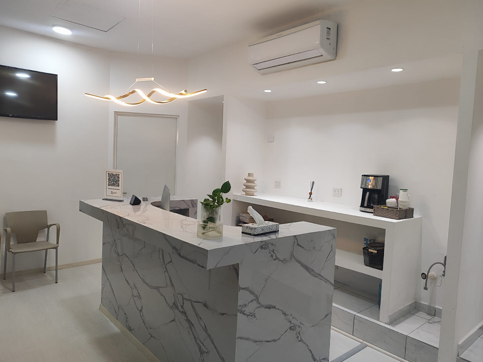 Recepción de la clínica Cli-O en Monterrey